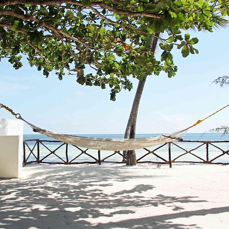 Manolo Beach Resort Uroa Exteriör bild