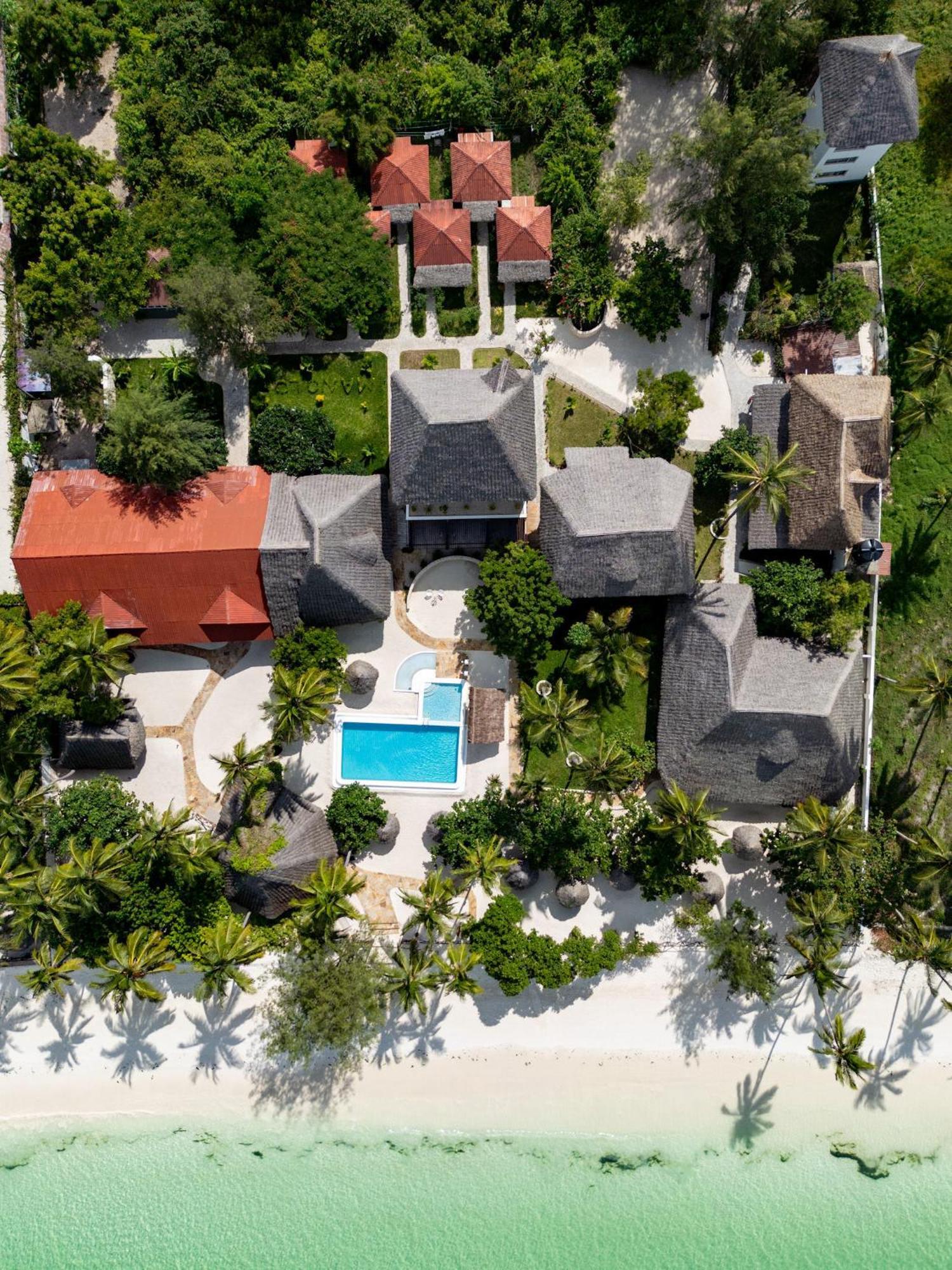 Manolo Beach Resort Uroa Exteriör bild