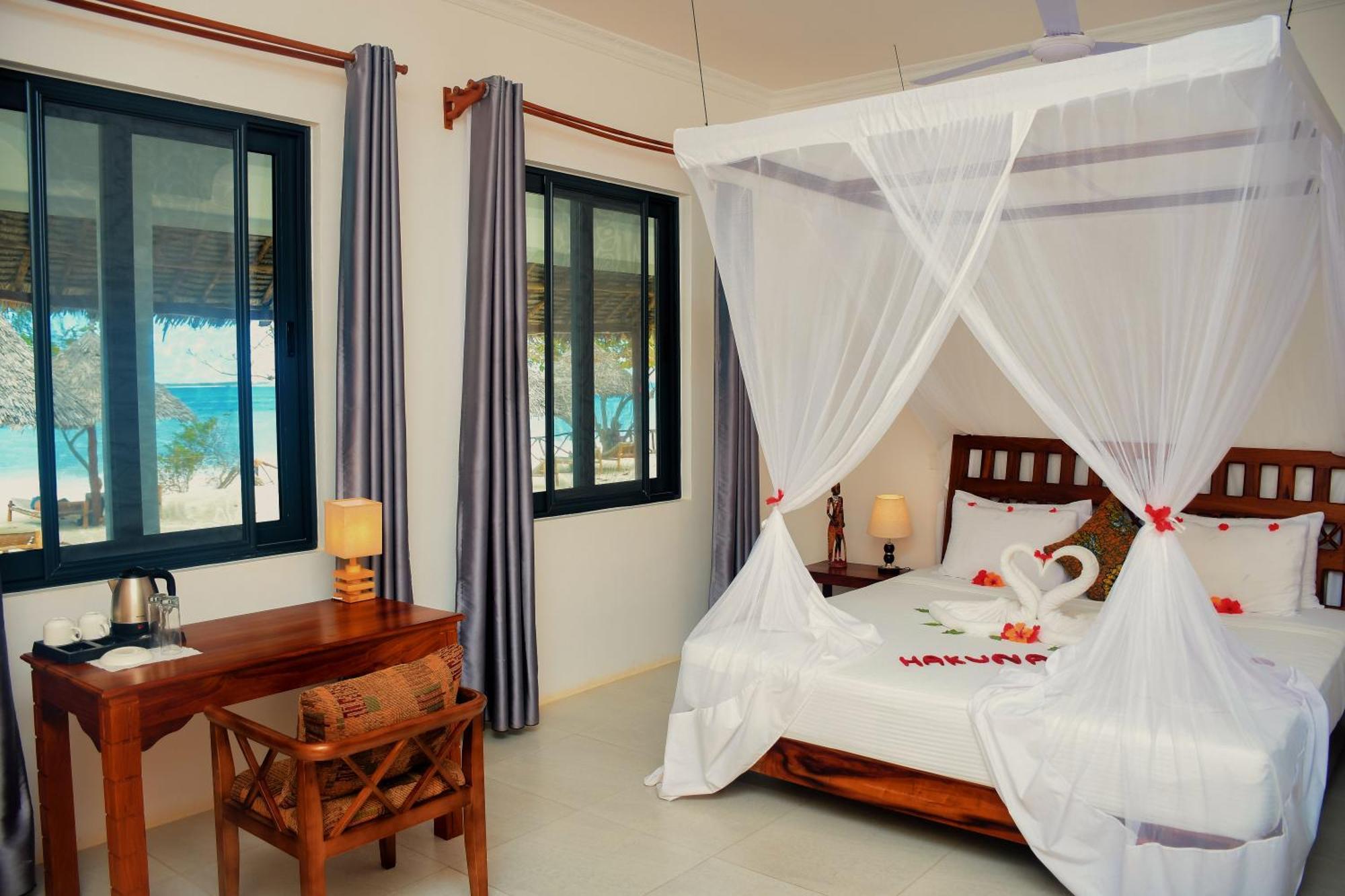 Manolo Beach Resort Uroa Exteriör bild